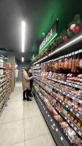 У Чернівцях відкрився новий сучасний супермаркет SPAR