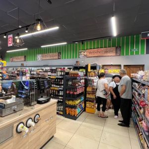 На Волині відкрився новий сучасний супермаркет SPAR