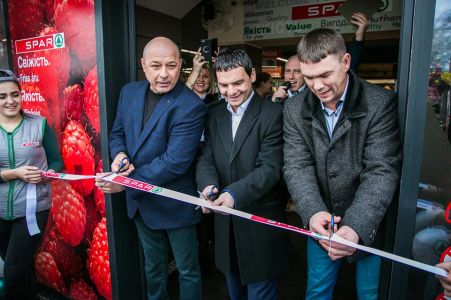Мережа SPAR відкрила новий магазин на Закарпатті