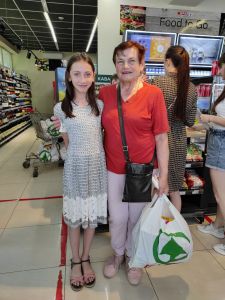 SPAR Україна спільно з управлінням соціальних служб для сім'ї дітей та молоді Луцької міської ради організували видачу гуманітарних продуктових наборів для внутрішньо переміщених сімей